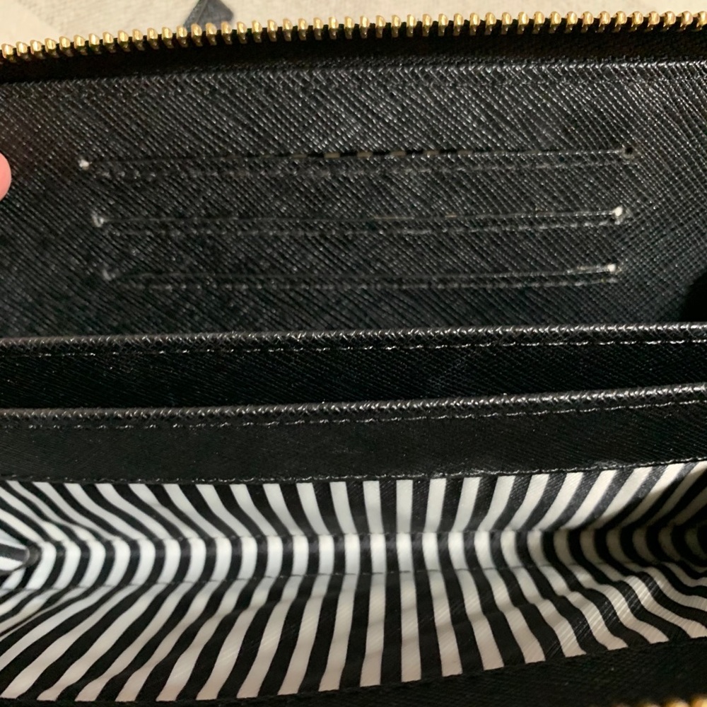 Kate Spade Wallet - Picture 5 of 5